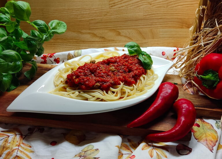 Zasmakuj włoskiej kuchni: Jak zrobić najlepszy sos do spaghetti?